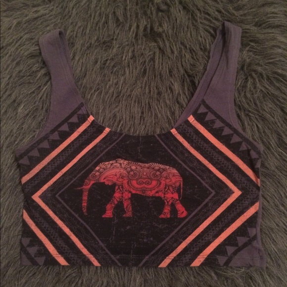 Elephant Crop Top 🐘 - Picture 3 of 8